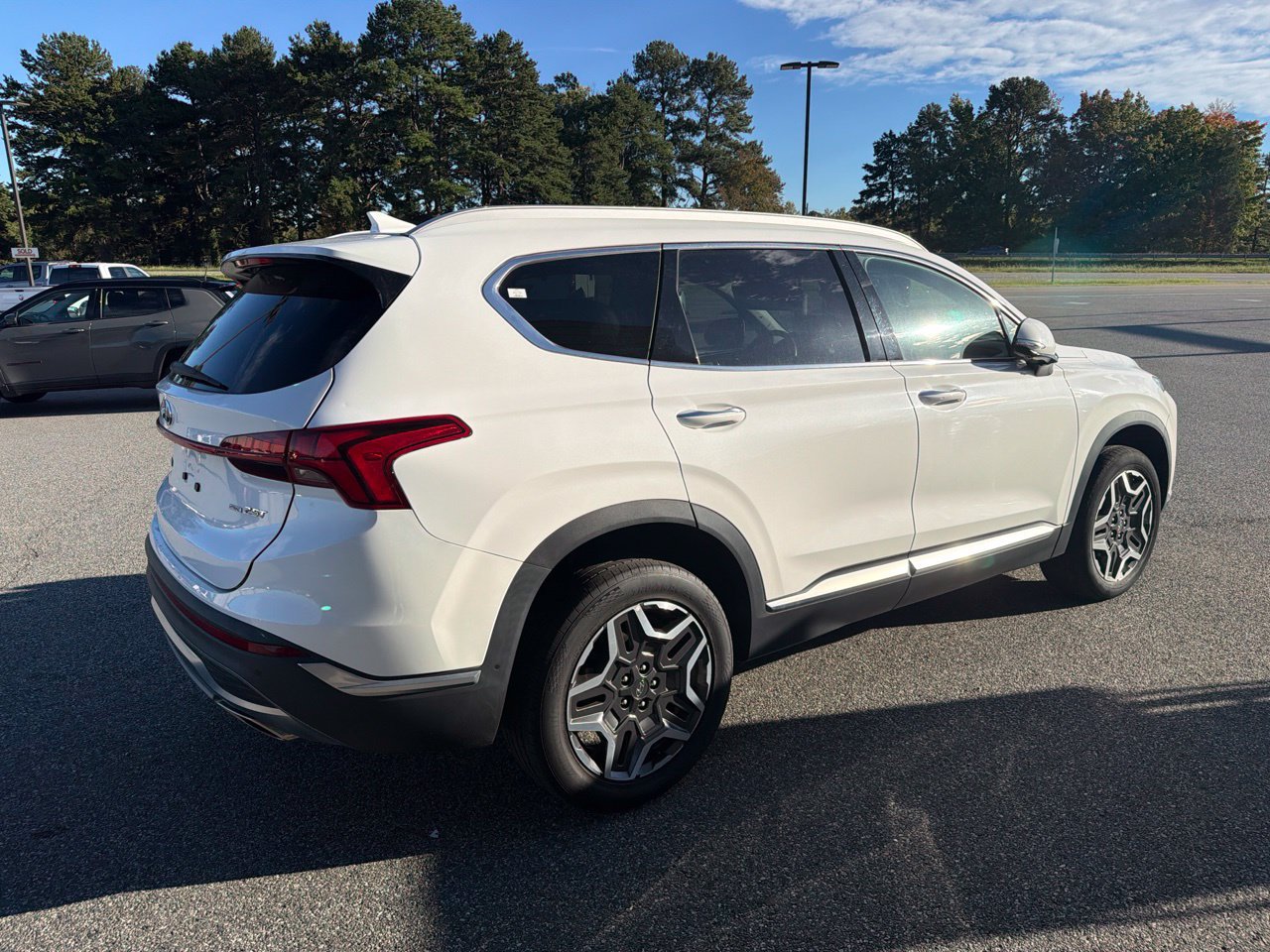 Used 2023 Hyundai Santa Fe Limited w/ Cargo Package AWD/4WD image 10