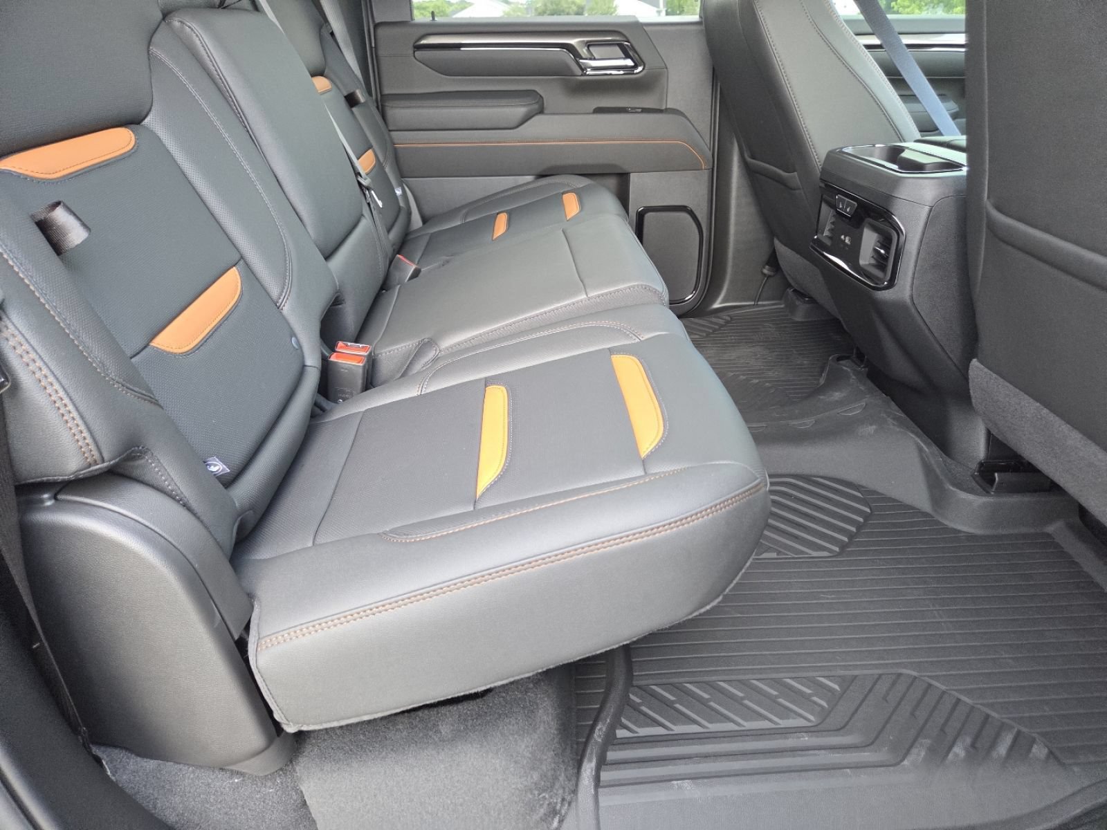 New 2026 GMC Sierra 2500 AT4 w/ AT4 Premium Plus Package AWD/4WD image 26