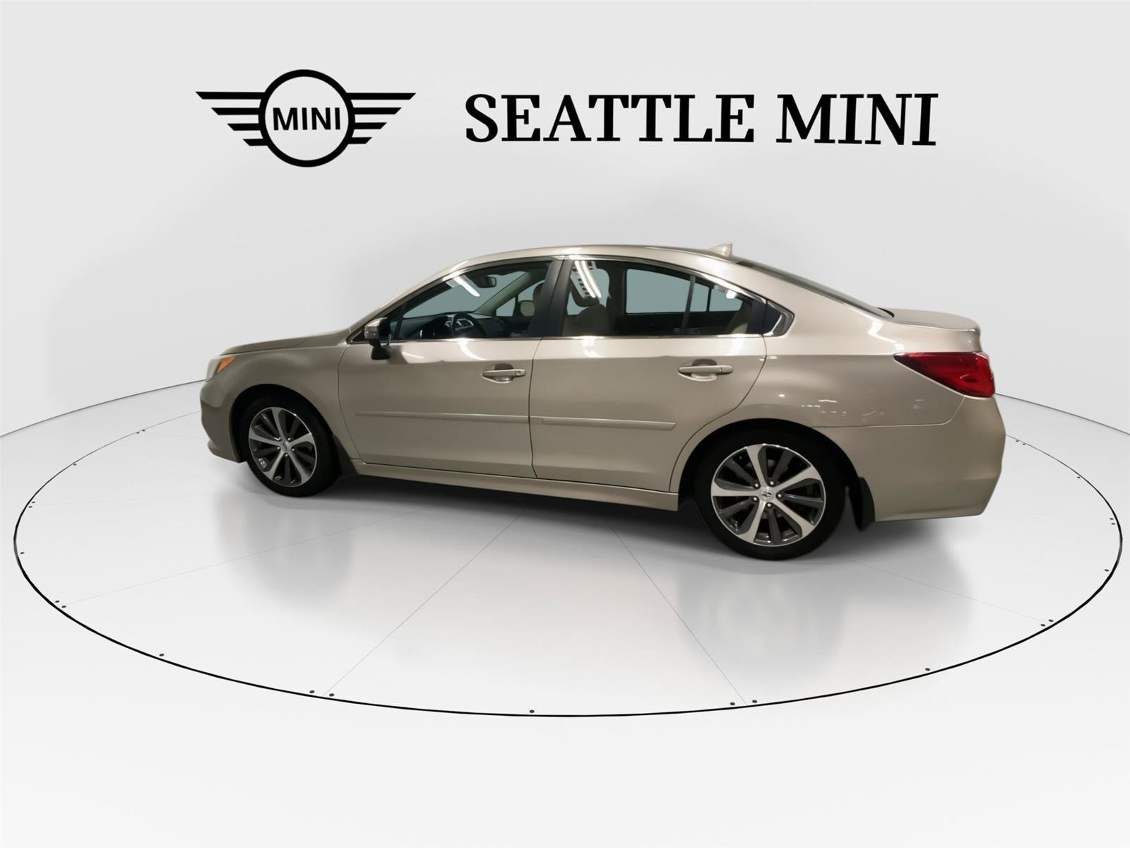 Used 2016 Subaru Legacy 2.5i Limited AWD/4WD image 7