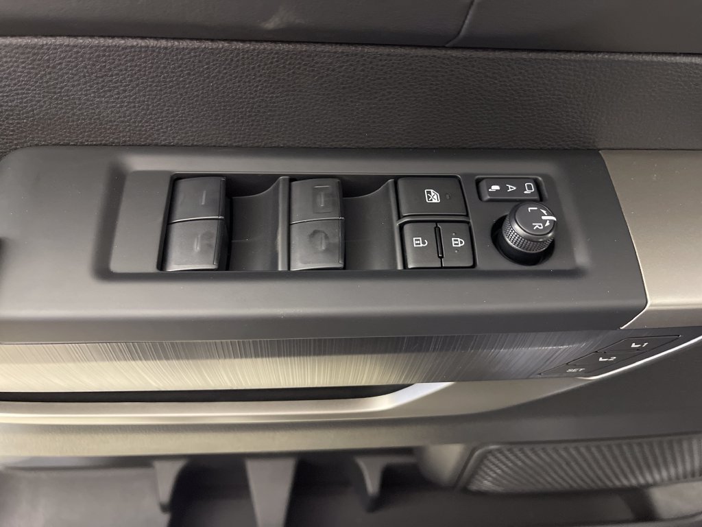 New 2026 Toyota Tundra Platinum w/ TRD Off-Road Package AWD/4WD image 16