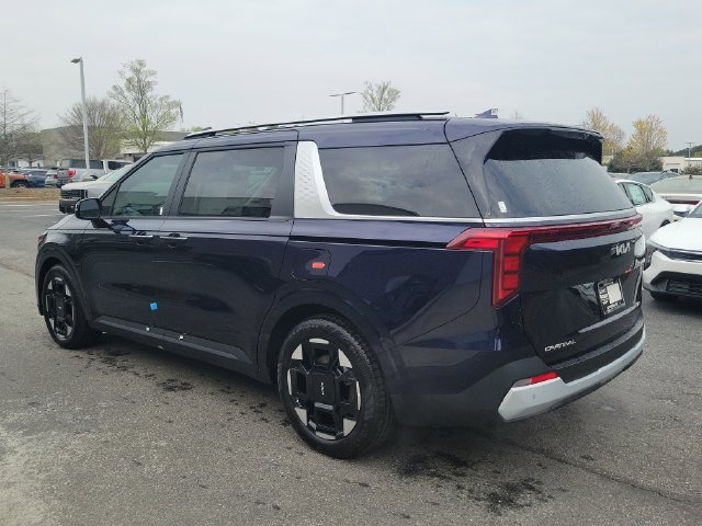 New 2026 Kia Carnival EX FWD image 6