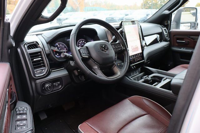 Used 2025 RAM 3500 Limited w/ Max Tow Package image 16
