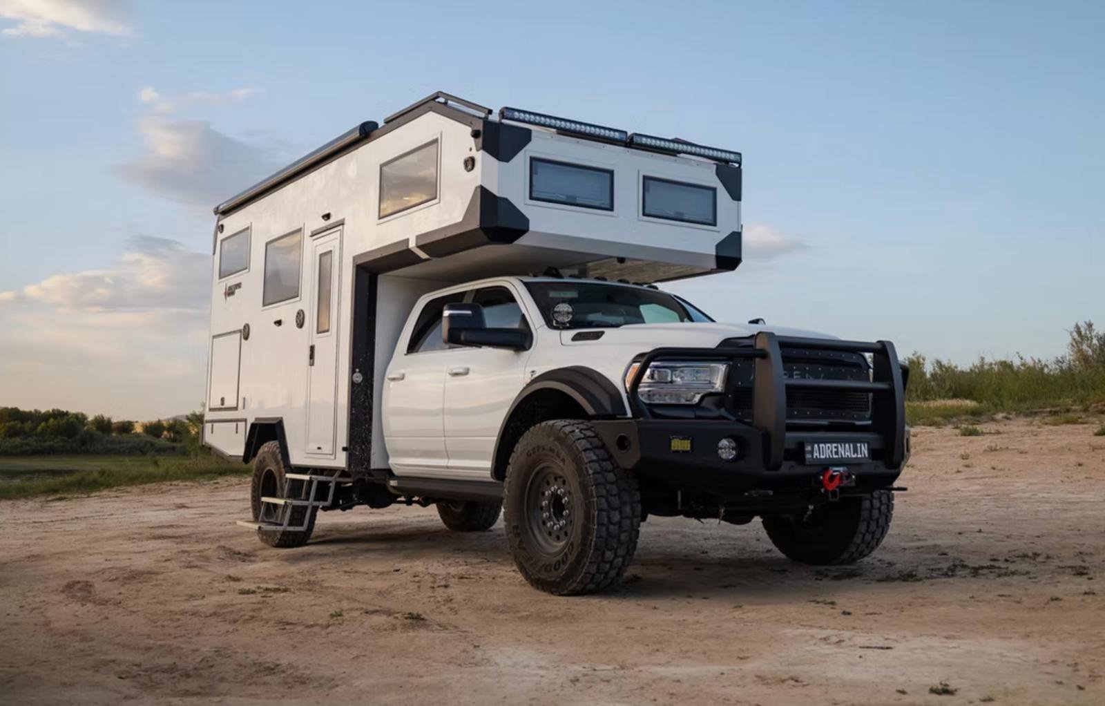 Used 2024 RAM 5500 4x4 Crew Cab image 48