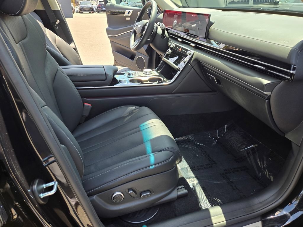 Used 2026 Genesis GV80 2.5T RWD image 20