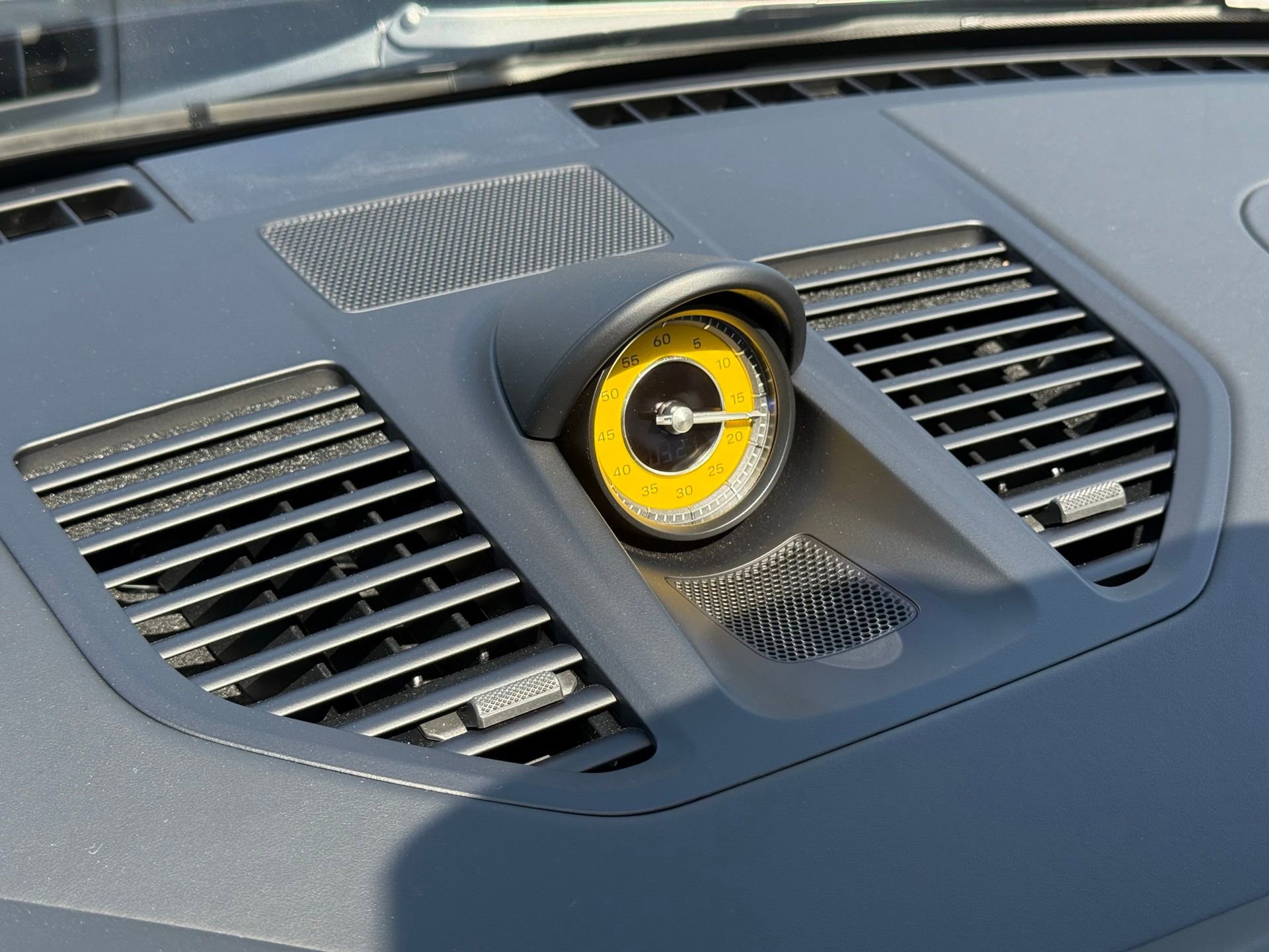 Certified 2025 Porsche 911 Turbo S AWD/4WD image 18