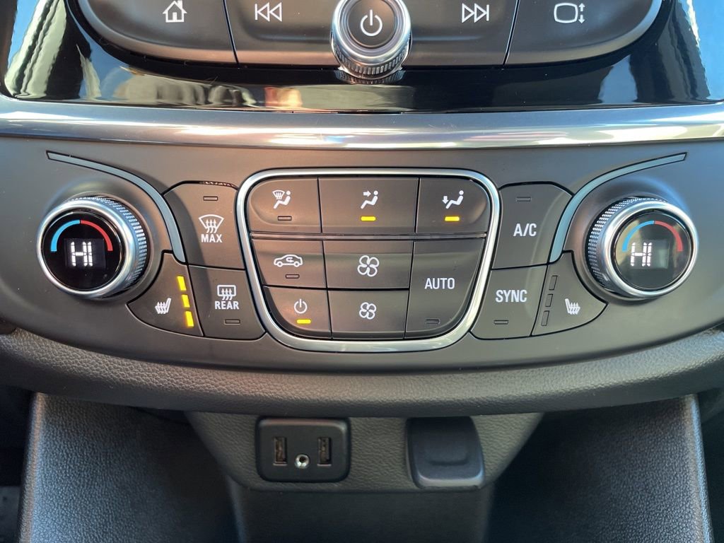 Used 2023 Chevrolet Traverse LT AWD/4WD image 25