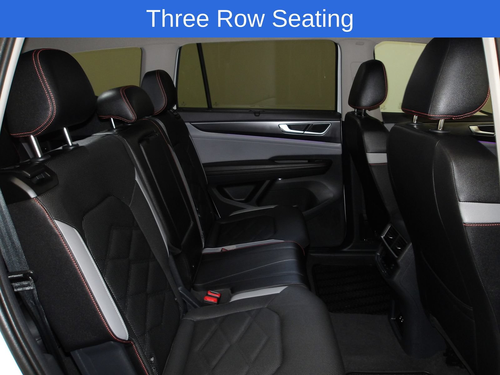 Used 2025 Volkswagen Atlas Peak Edition SE AWD/4WD image 16