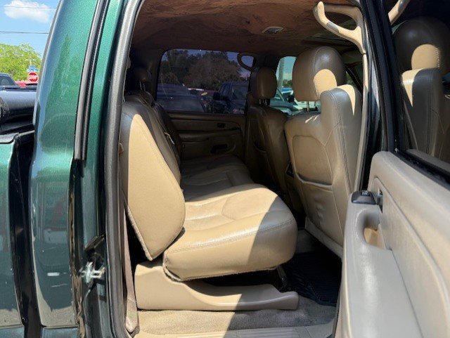 Used 2005 Chevrolet Silverado 2500 LT w/ Heavy-Duty Power Package image 14