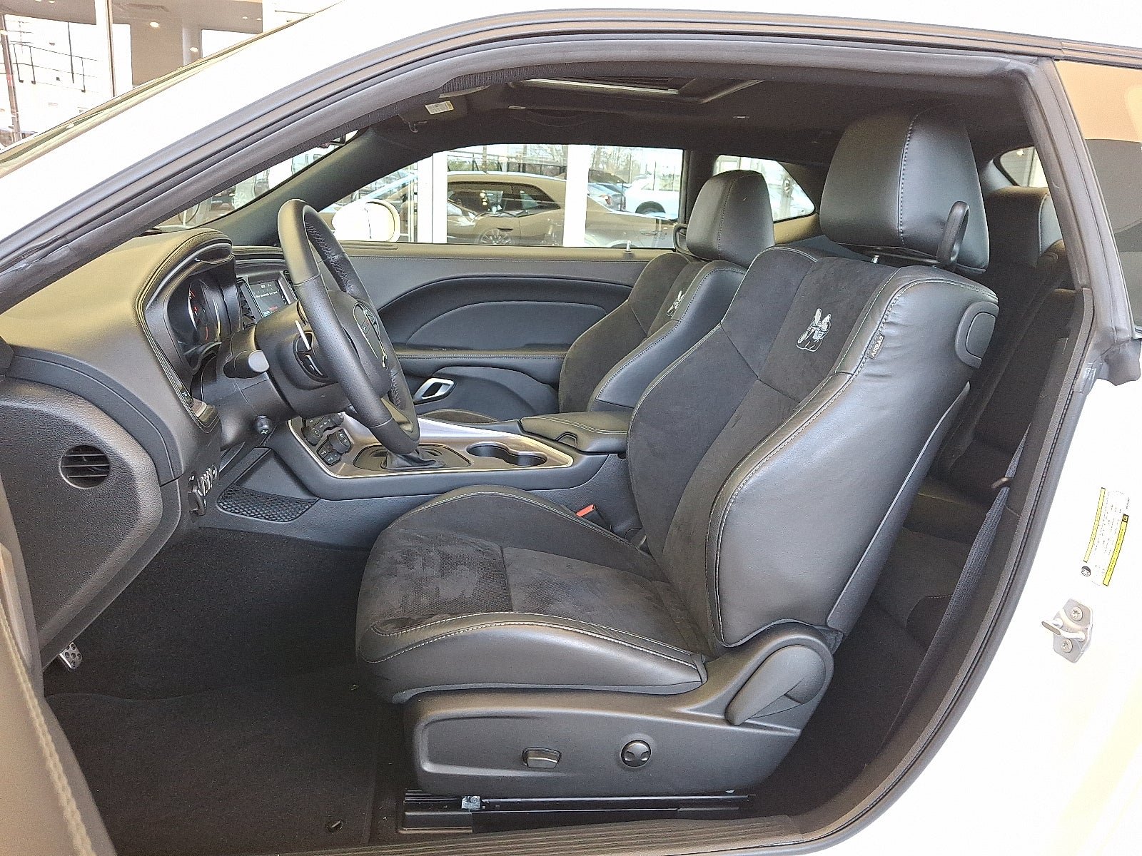 Used 2022 Dodge Challenger R/T Scat Pack w/ Plus Package RWD image 10
