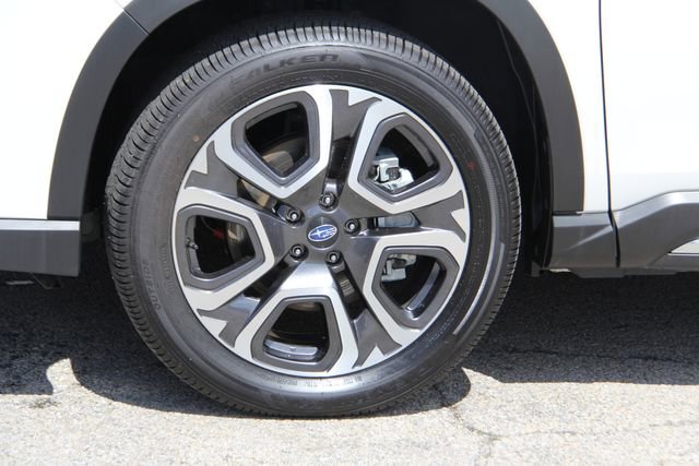 Certified 2025 Subaru Ascent Touring AWD/4WD image 14