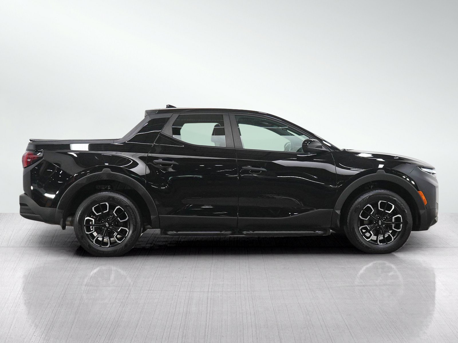 Used 2024 Hyundai Santa Cruz SE AWD/4WD image 6