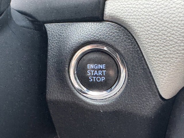 Used 2021 Toyota RAV4 XLE image 20