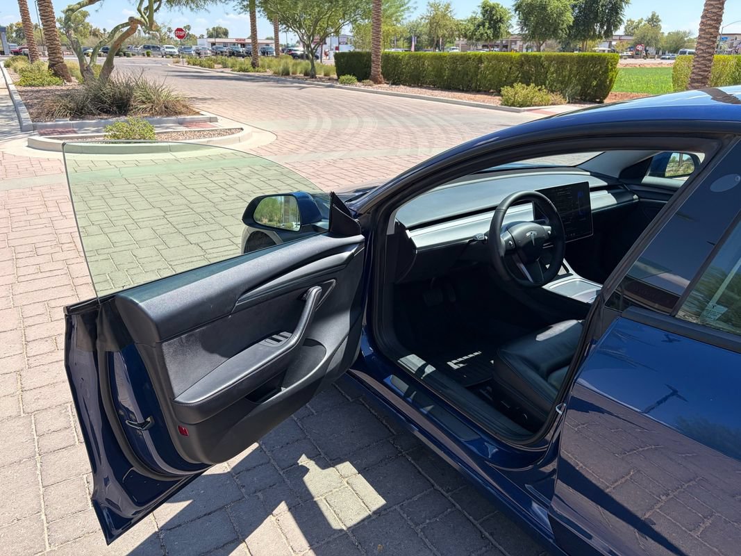 Used 2022 Tesla Model 3 Long Range AWD/4WD image 8