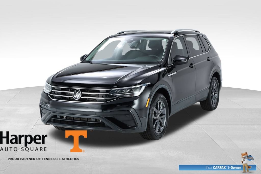 Used 2023 Volkswagen Tiguan SE w/ Panoramic Sunroof Package