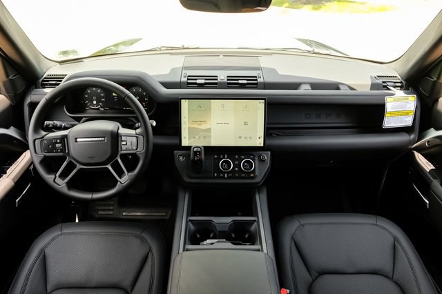 New 2026 Land Rover Defender 110 X-Dynamic SE AWD/4WD image 20