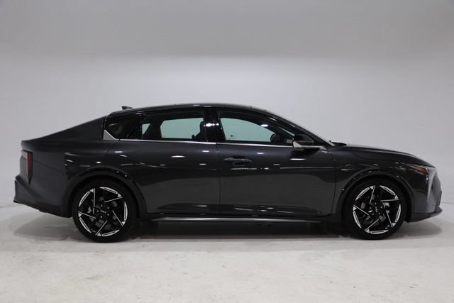 Used 2026 Kia K4 GT-Line w/ GT-Line Premium Package FWD image 9