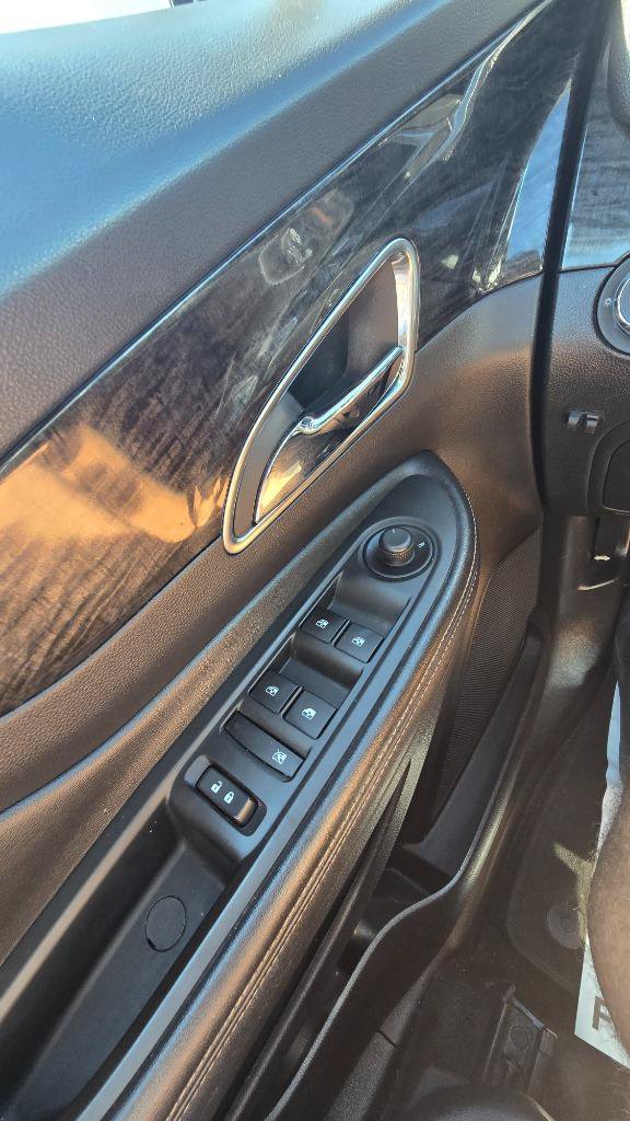 Used 2015 Buick Encore FWD image 17