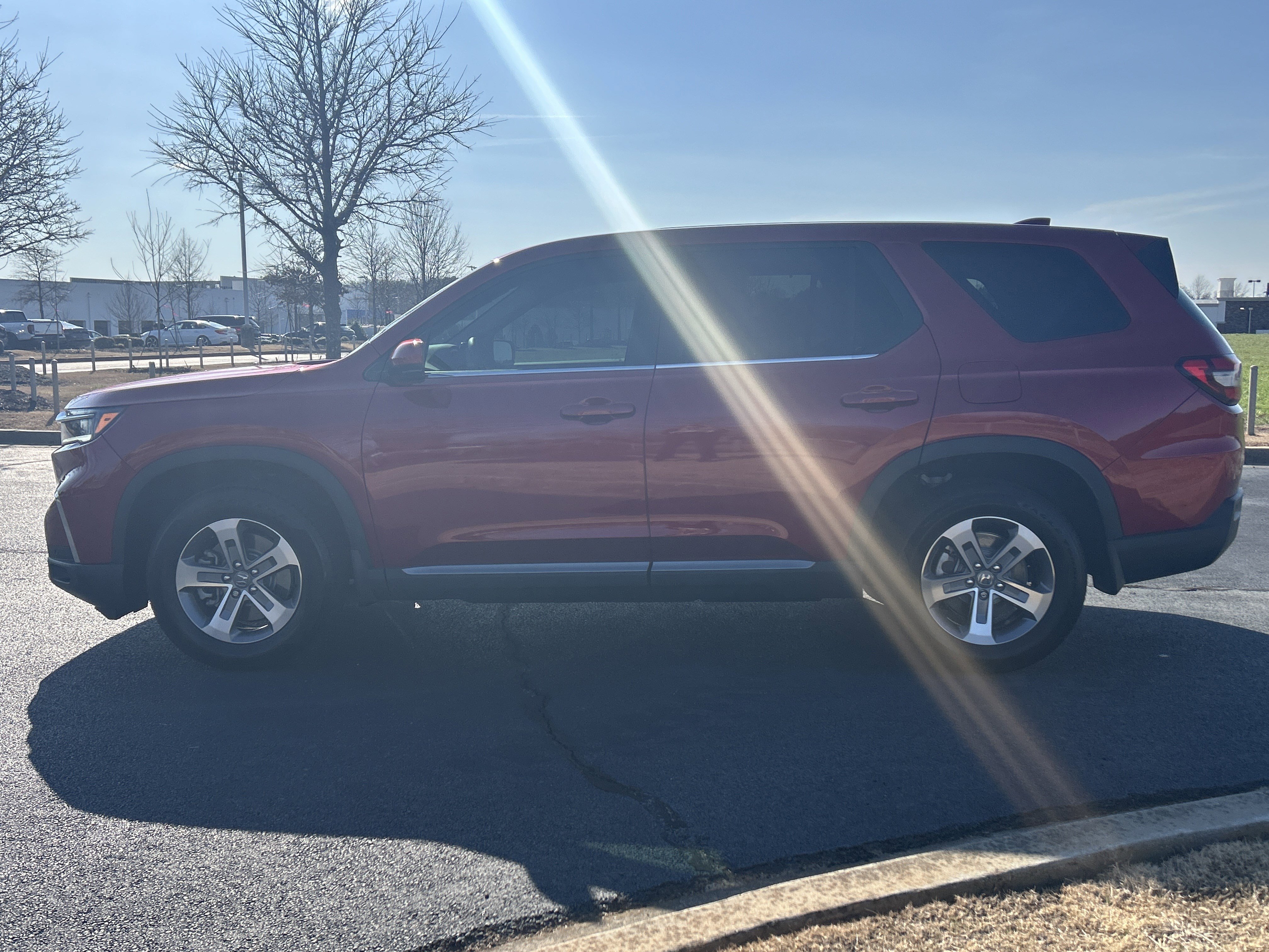 Used 2025 Honda Pilot EX-L image 27