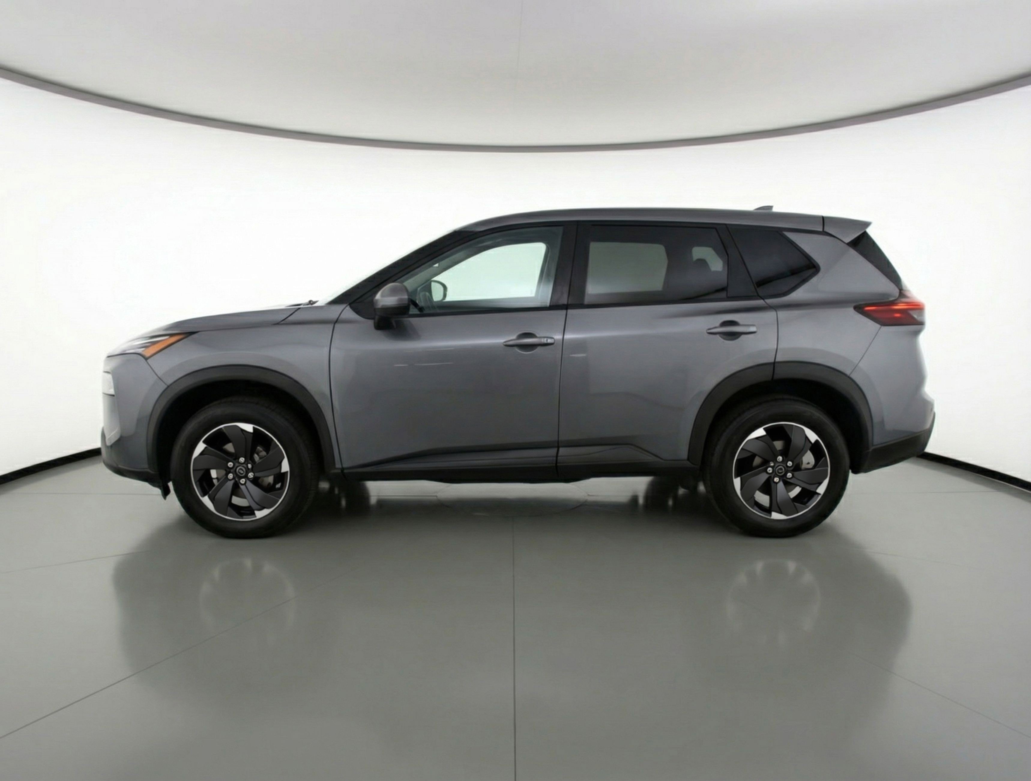 Used 2025 Nissan Rogue SV FWD image 5