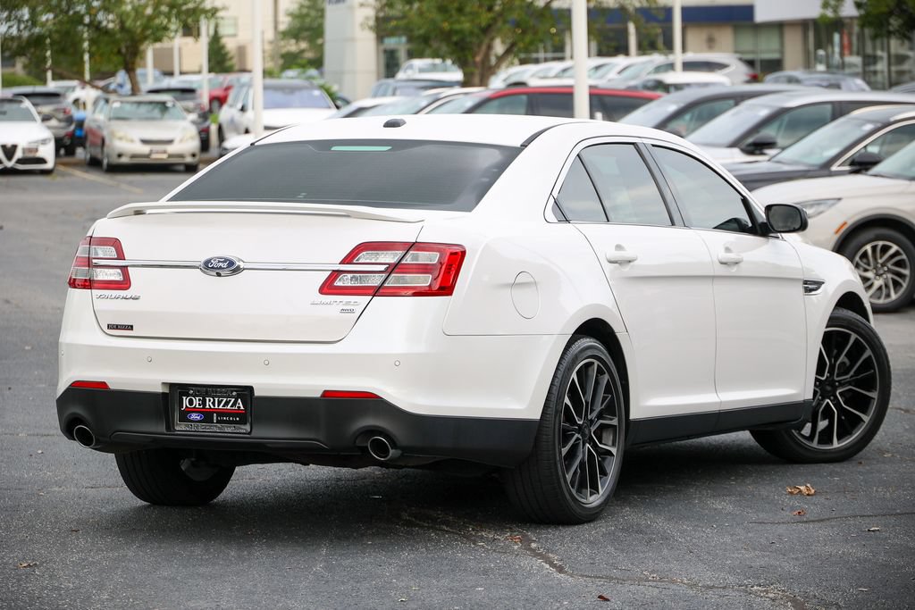 Used 2019 Ford Taurus Limited AWD/4WD image 3