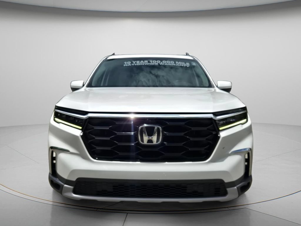 Used 2023 Honda Pilot Elite image 4