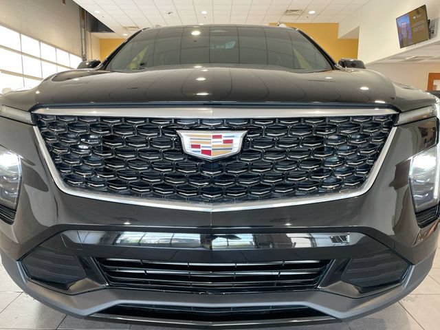 Used 2024 Cadillac XT4 Premium Luxury w/ Technology Package FWD image 10
