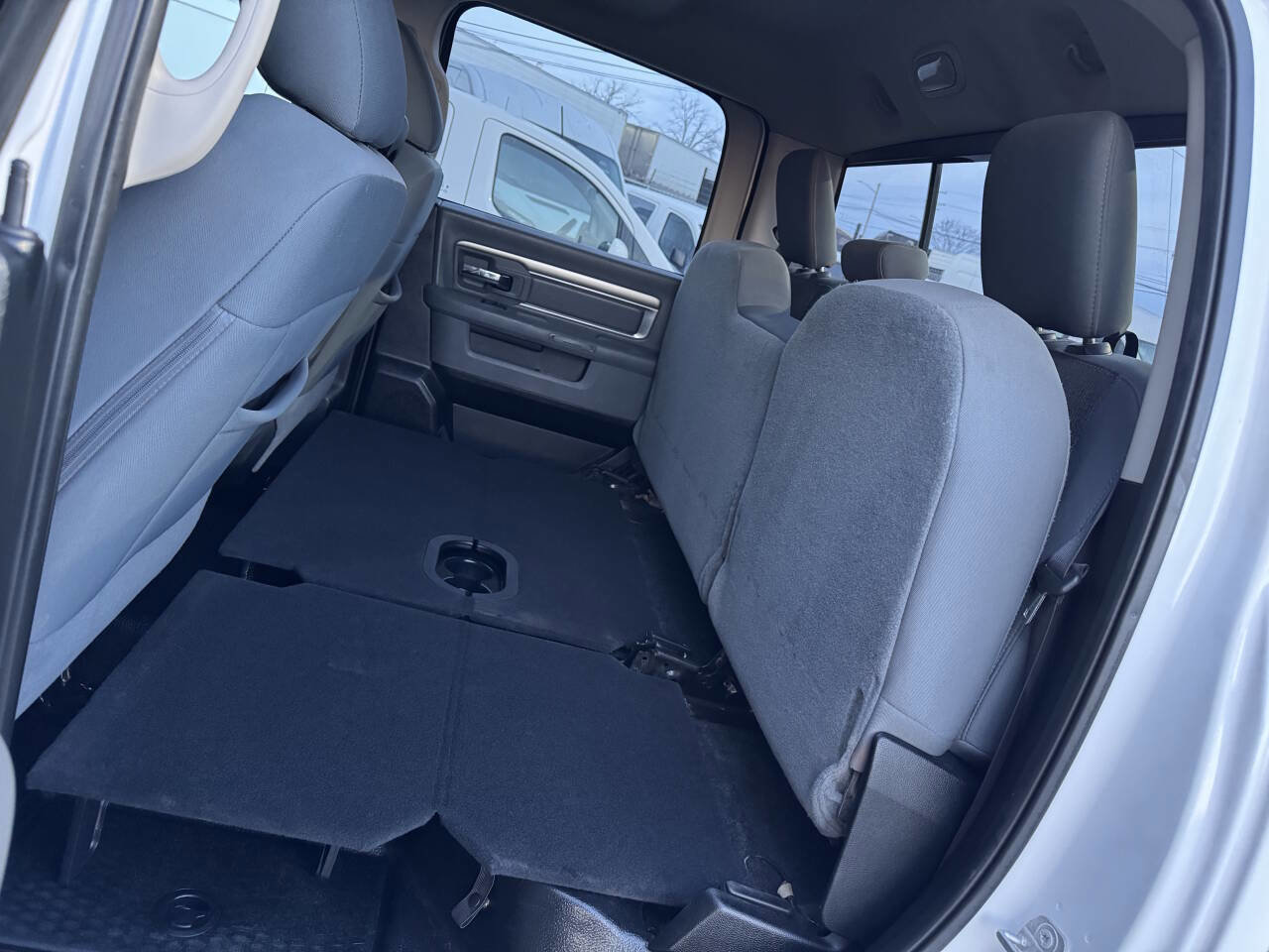 Used 2017 RAM 1500 Classic SLT image 33