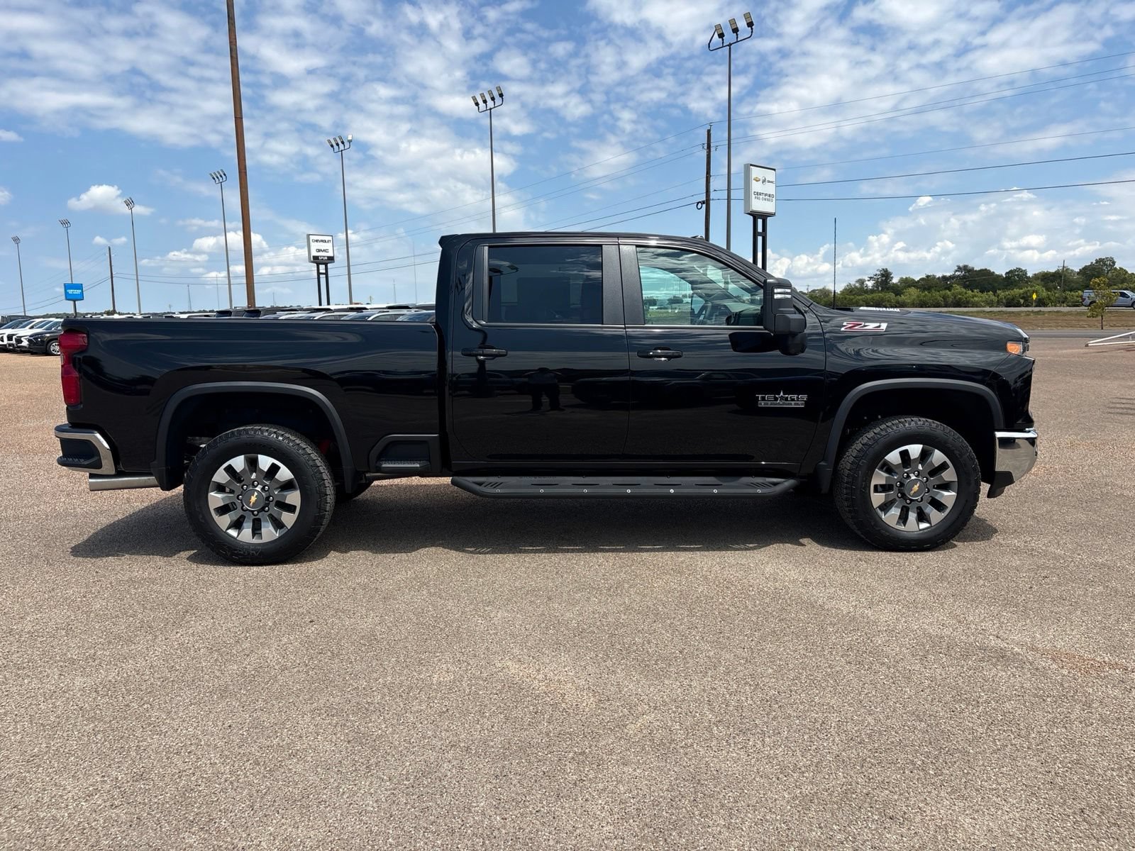 New 2026 Chevrolet Silverado 2500 LT w/ Texas Edition AWD/4WD image 6
