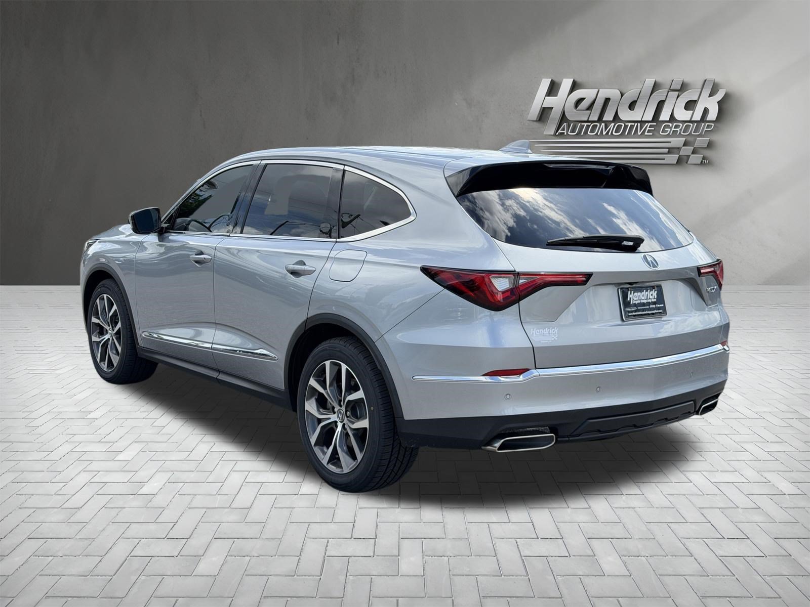 Used 2024 Acura MDX w/ Technology Package FWD image 8