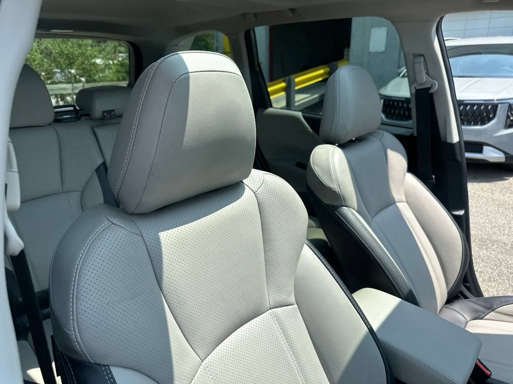 Used 2020 Subaru Forester Limited AWD/4WD image 38