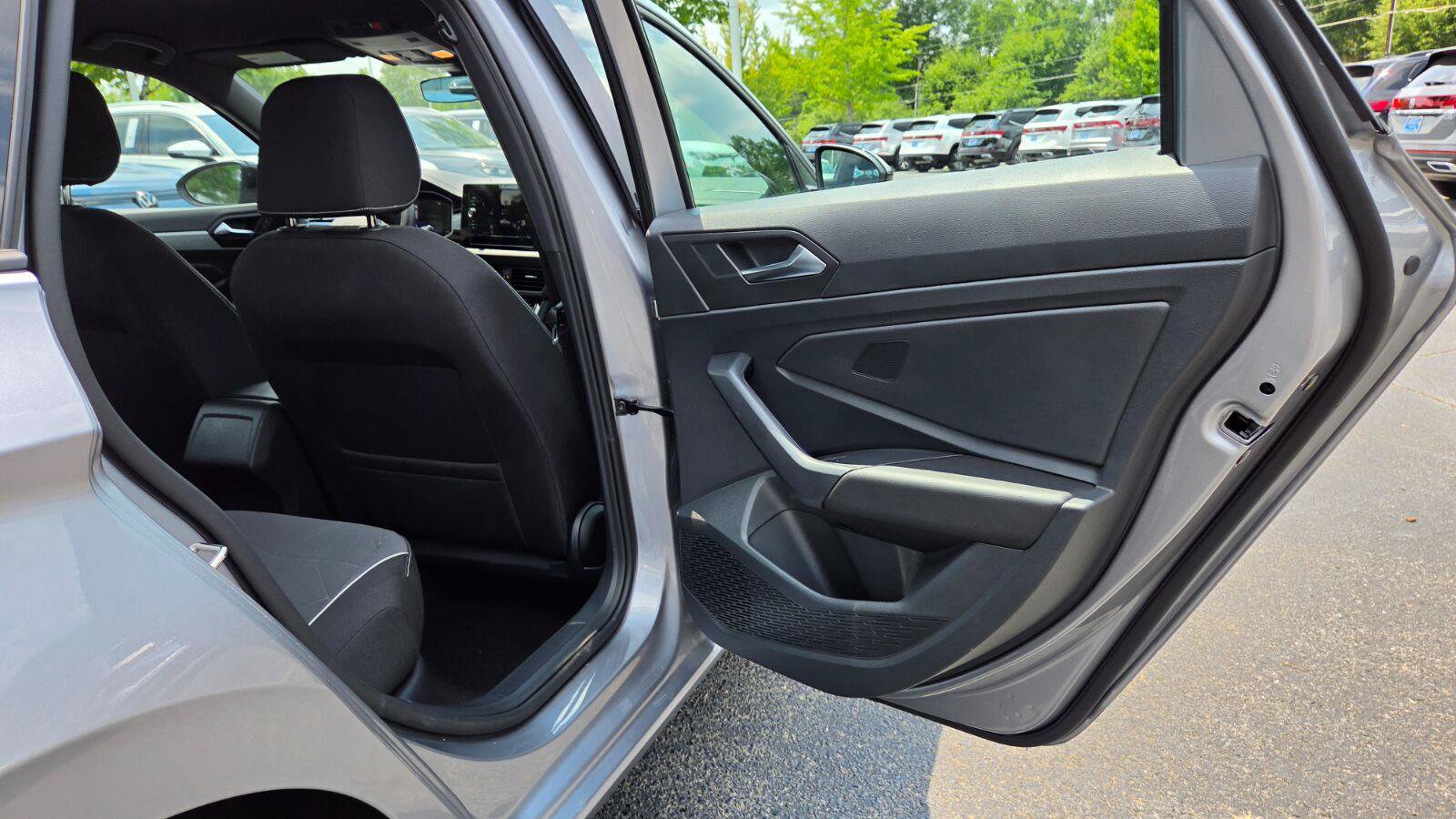 Certified 2025 Volkswagen Jetta Sport FWD image 49