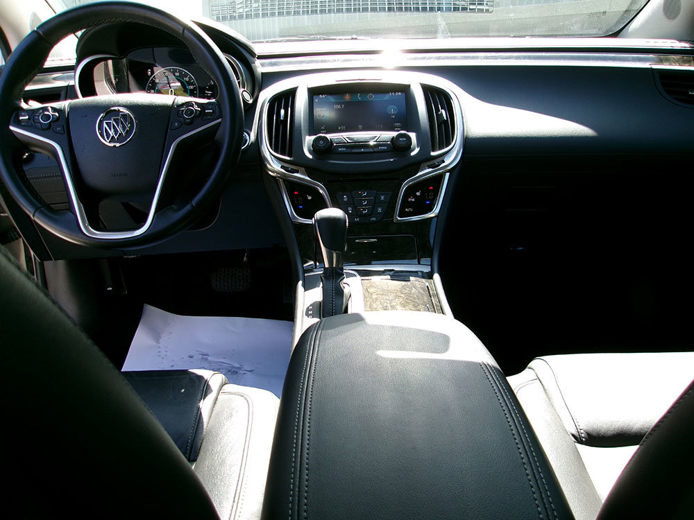 Used 2015 Buick LaCrosse Leather FWD image 13