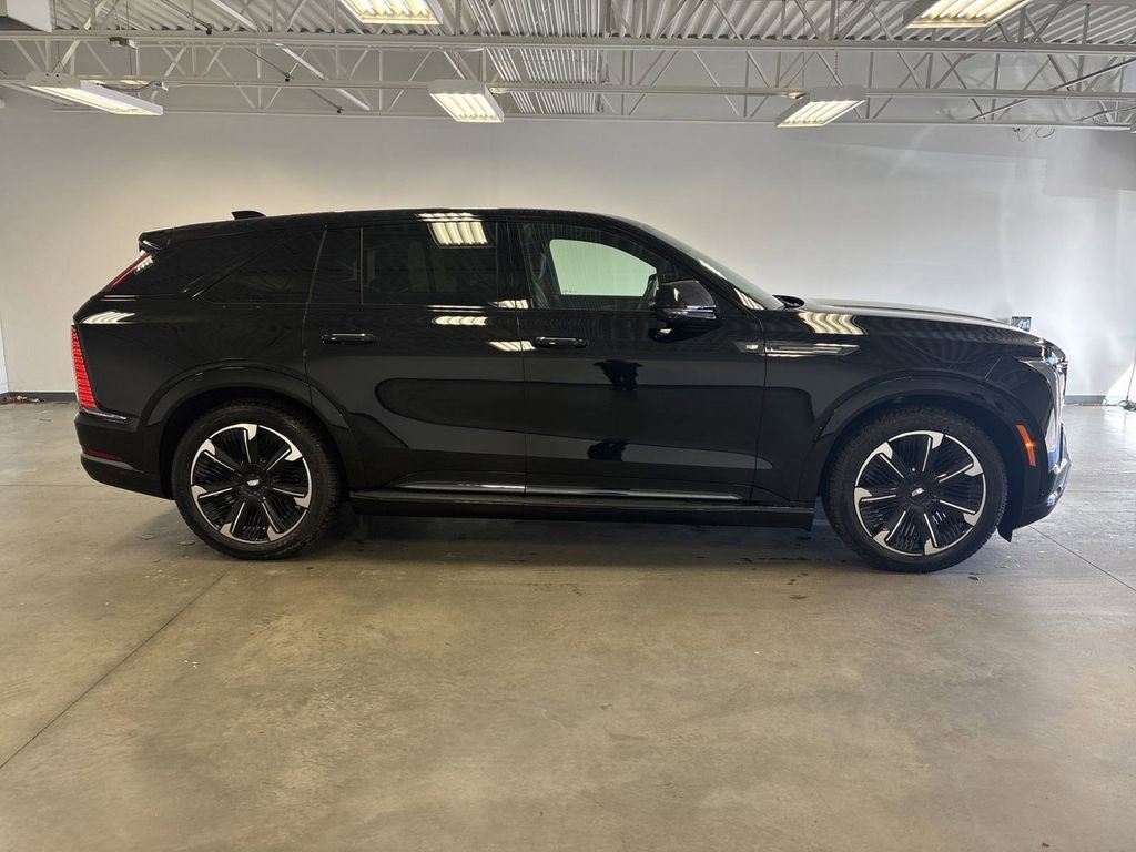 New 2025 Cadillac Escalade IQ Sport 2 w/ LPO, ONYX Package image 20