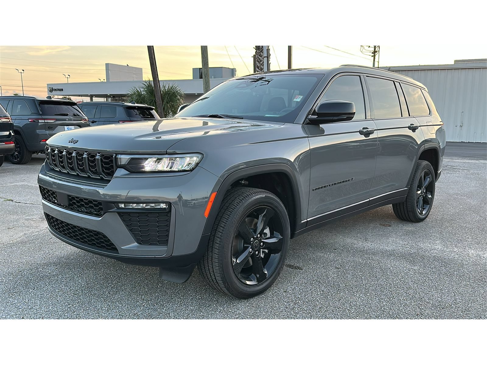 New 2027 Jeep Grand Cherokee L Limited w/ Limited Altitude Package RWD image 2