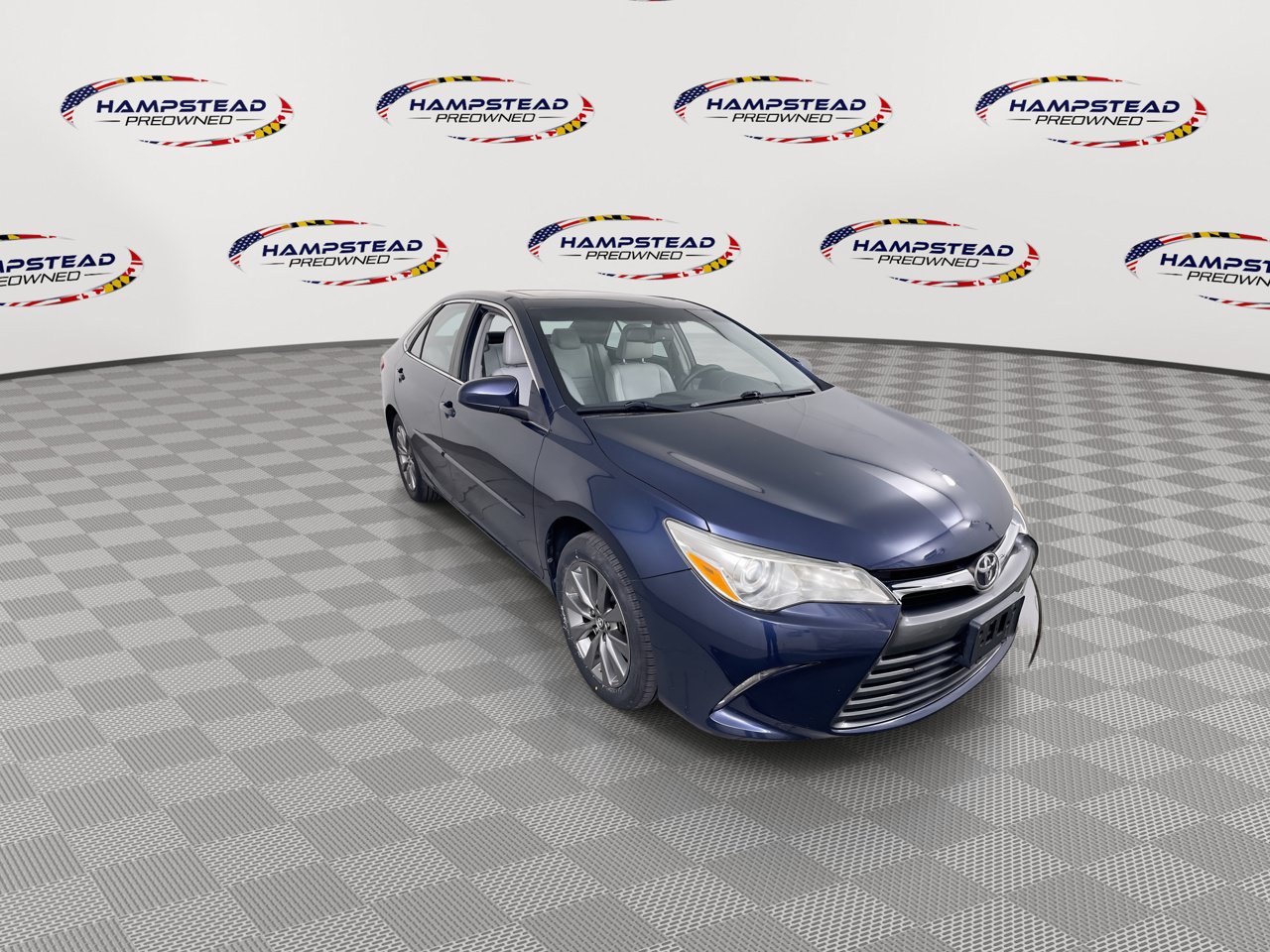 Used 2017 Toyota Camry XLE w/ Moonroof Package FWD image 2