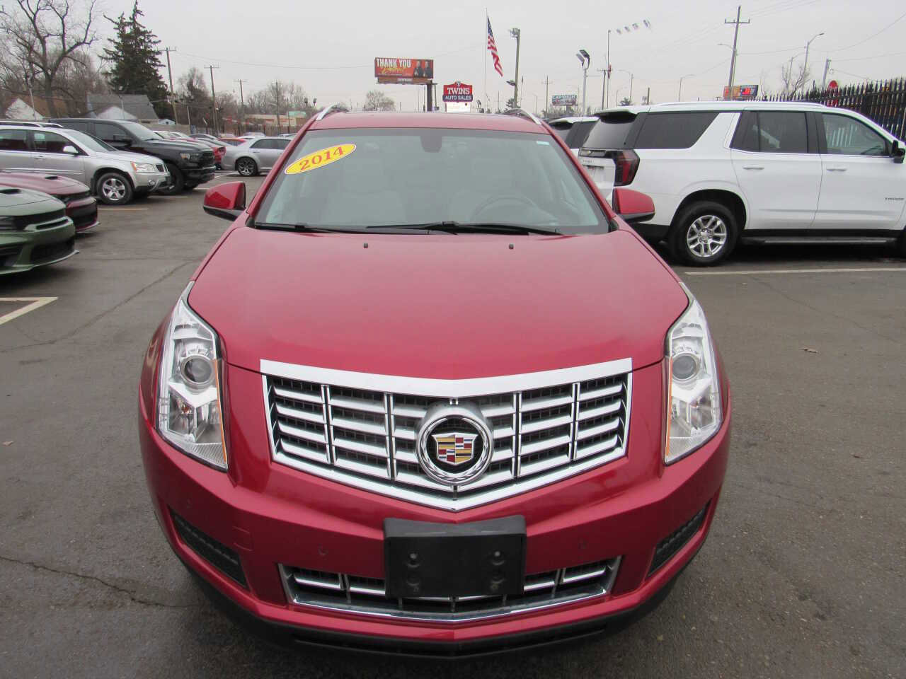 Used 2014 Cadillac SRX Luxury image 2