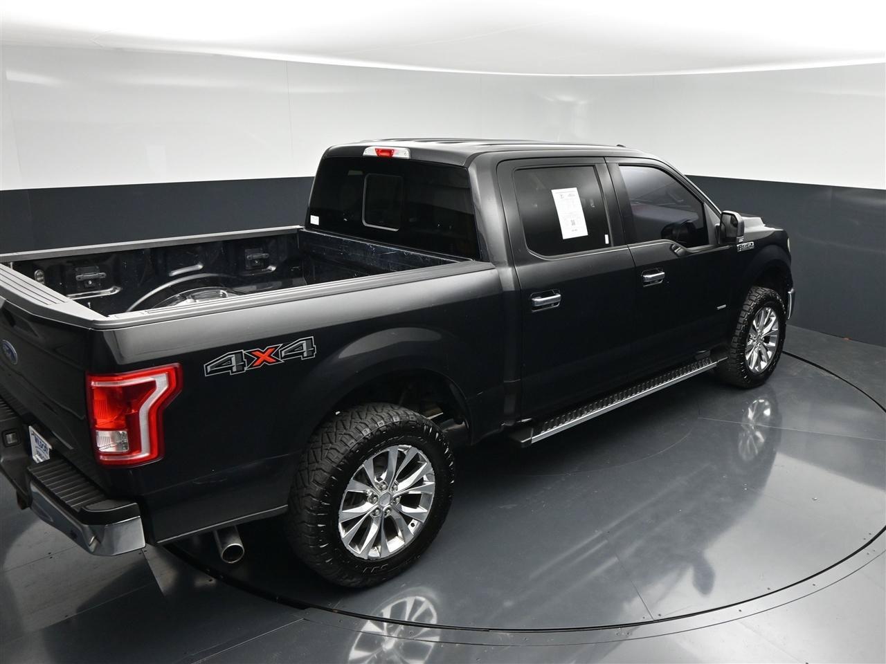 Used 2015 Ford F150 XLT w/ Equipment Group 302A Luxury AWD/4WD image 24