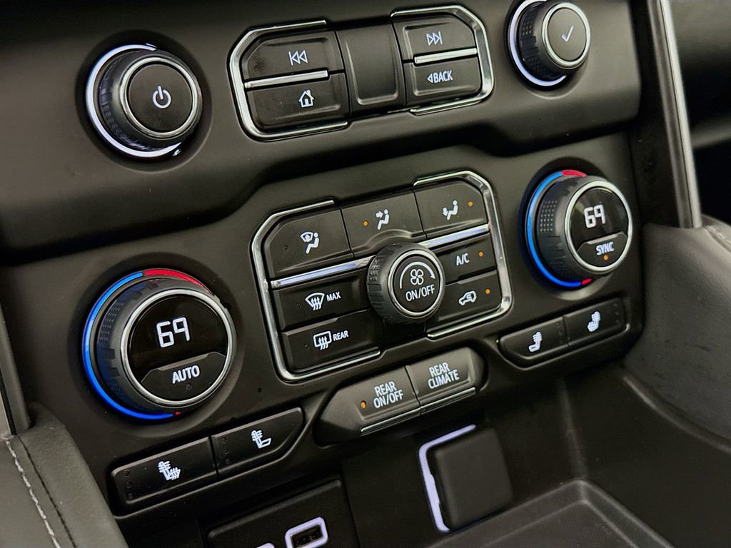 Used 2024 Chevrolet Tahoe LT image 17