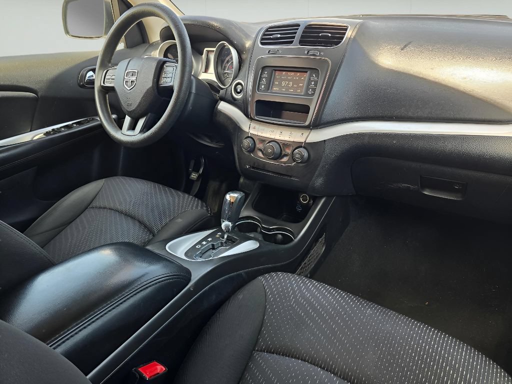 Used 2019 Dodge Journey SE w/ Blacktop Package FWD image 12