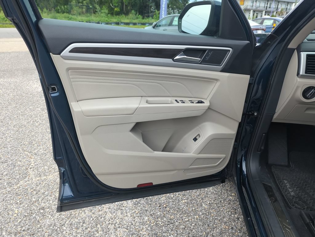 Certified 2023 Volkswagen Atlas SE w/ Panoramic Sunroof Package FWD image 18