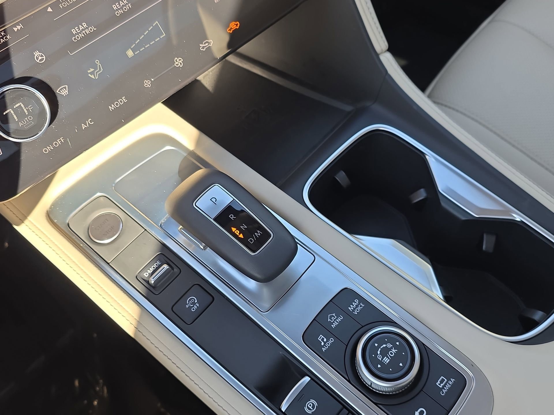 Used 2025 INFINITI QX60 Luxe w/ Cargo Package image 25