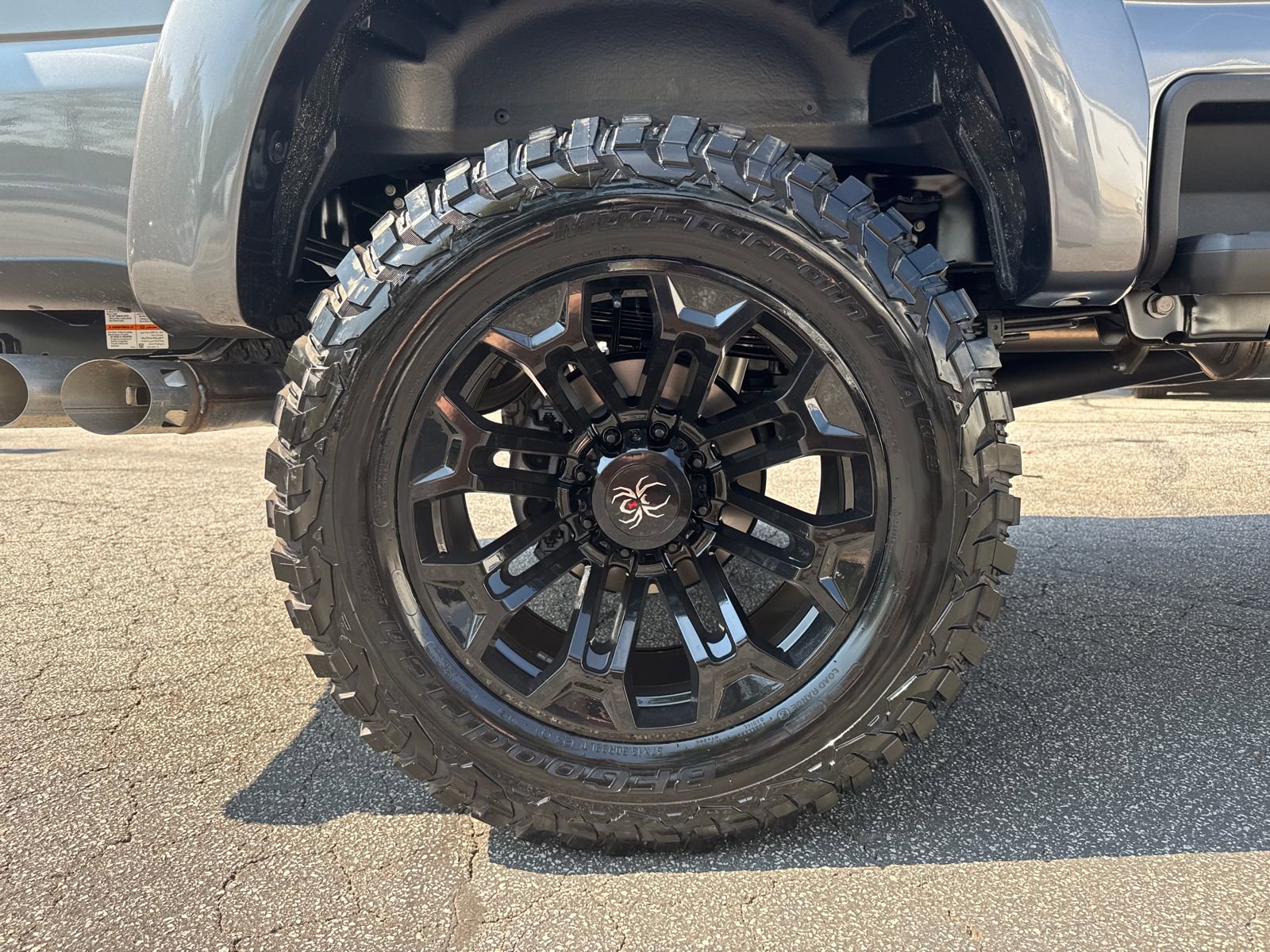New 2025 Ford F250 Lariat w/ Lariat Ultimate Package image 17