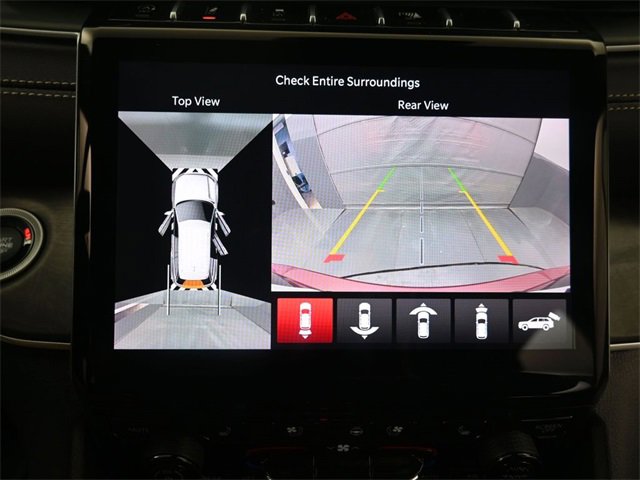 Used 2025 Jeep Grand Cherokee Limited w/ Luxury Tech Group II image 23