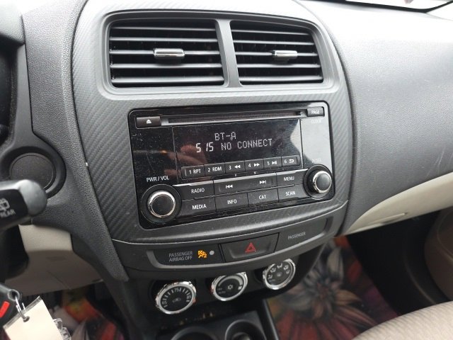 Used 2017 Mitsubishi Outlander Sport ES image 16