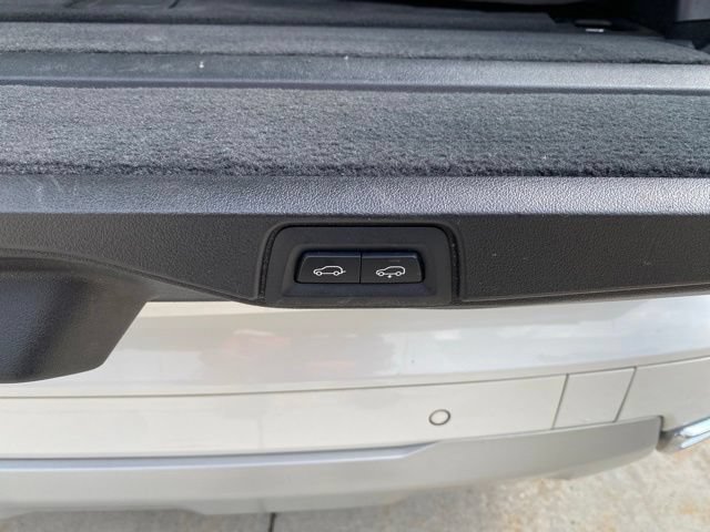 Used 2021 BMW X7 xDrive40i w/ Premium Package AWD/4WD image 8