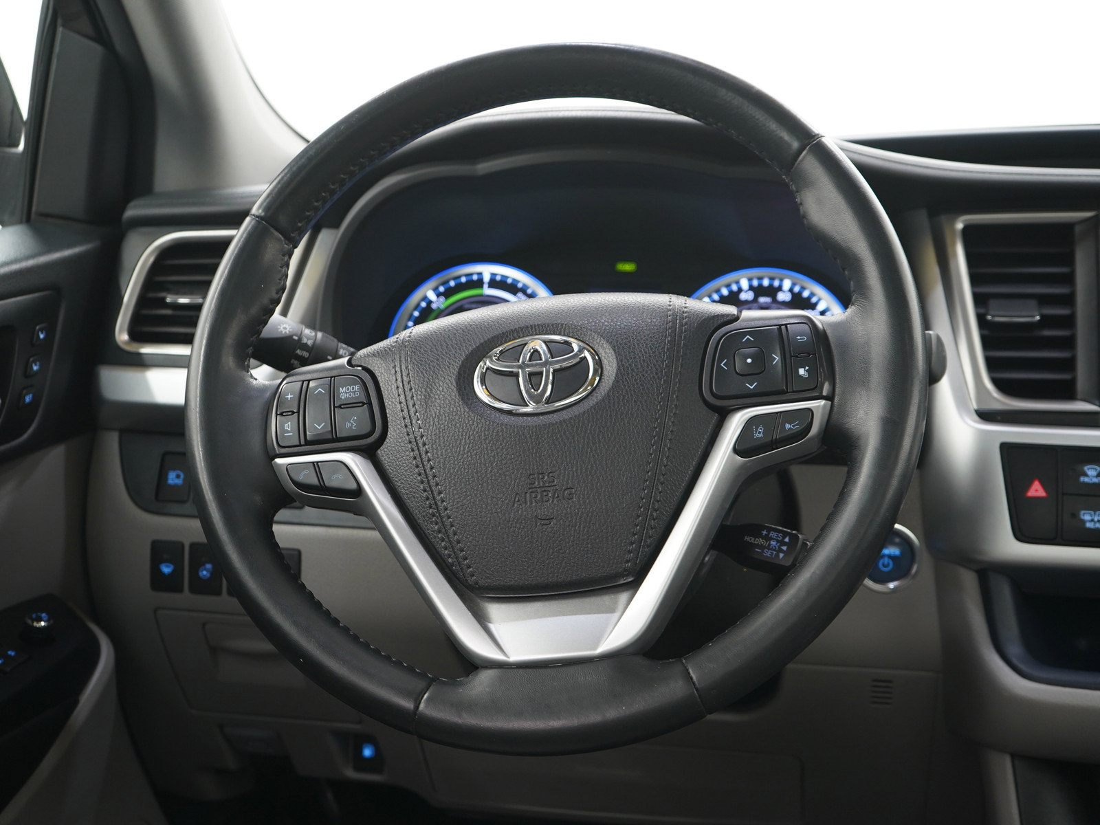 Used 2019 Toyota Highlander Limited Platinum AWD/4WD image 18
