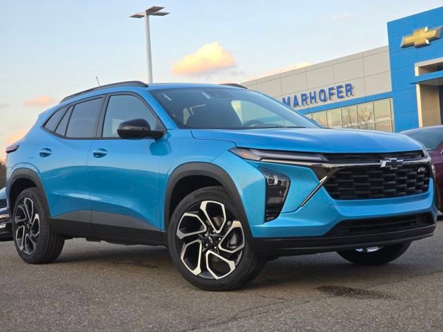 New 2026 Chevrolet Trax RS w/ Sunroof Package image 2