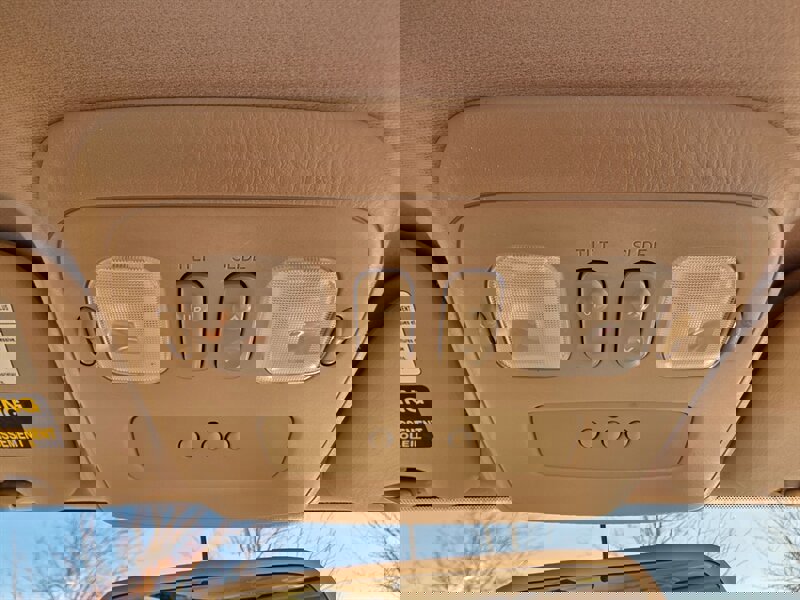 Used 2000 Lexus LX 470 4WD image 47