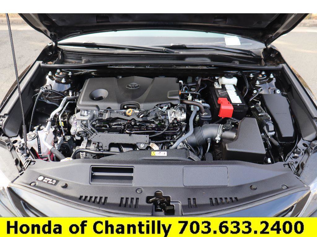 Used 2024 Toyota Camry SE image 30