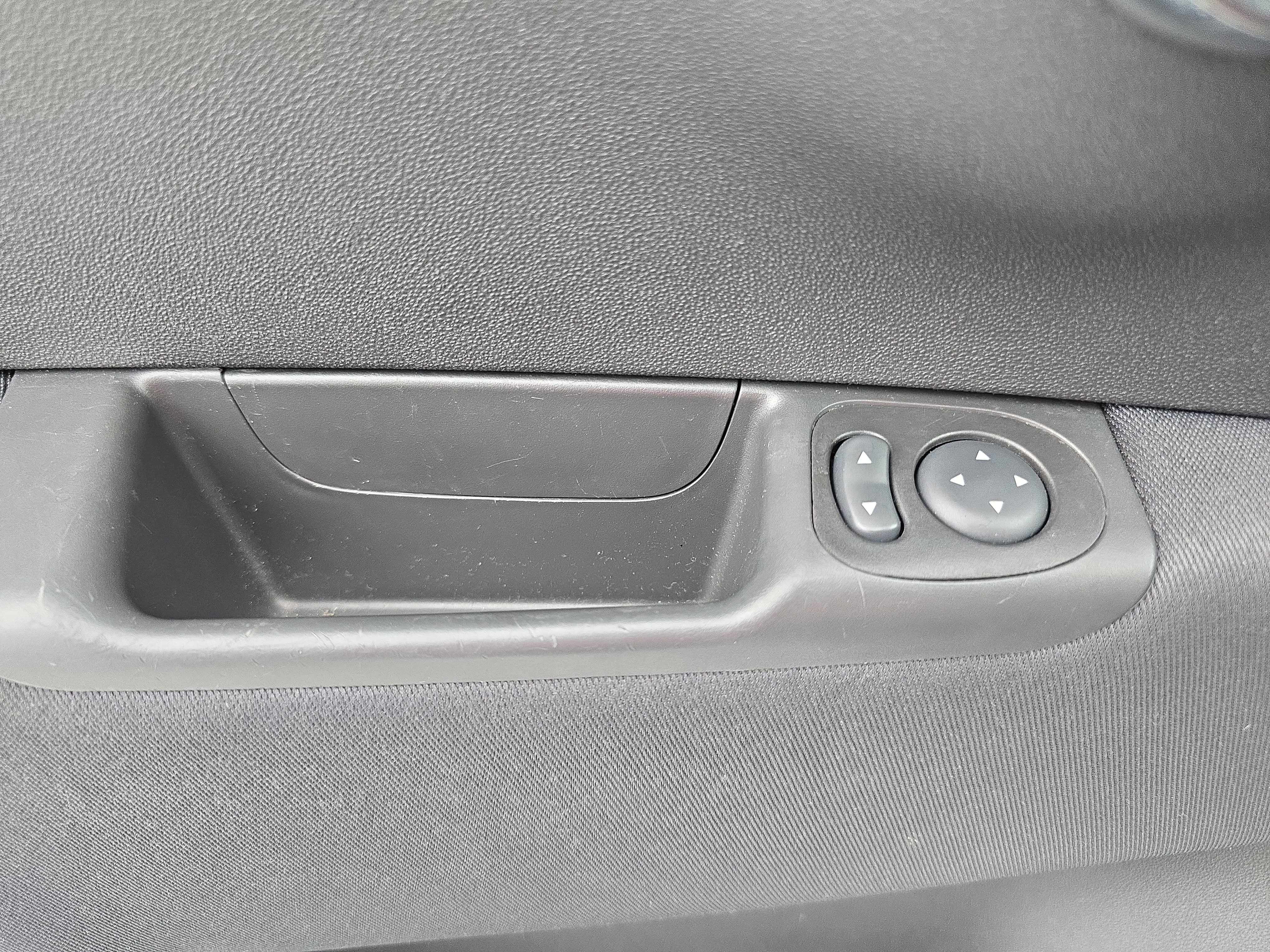 Used 2012 FIAT 500 Pop FWD image 24